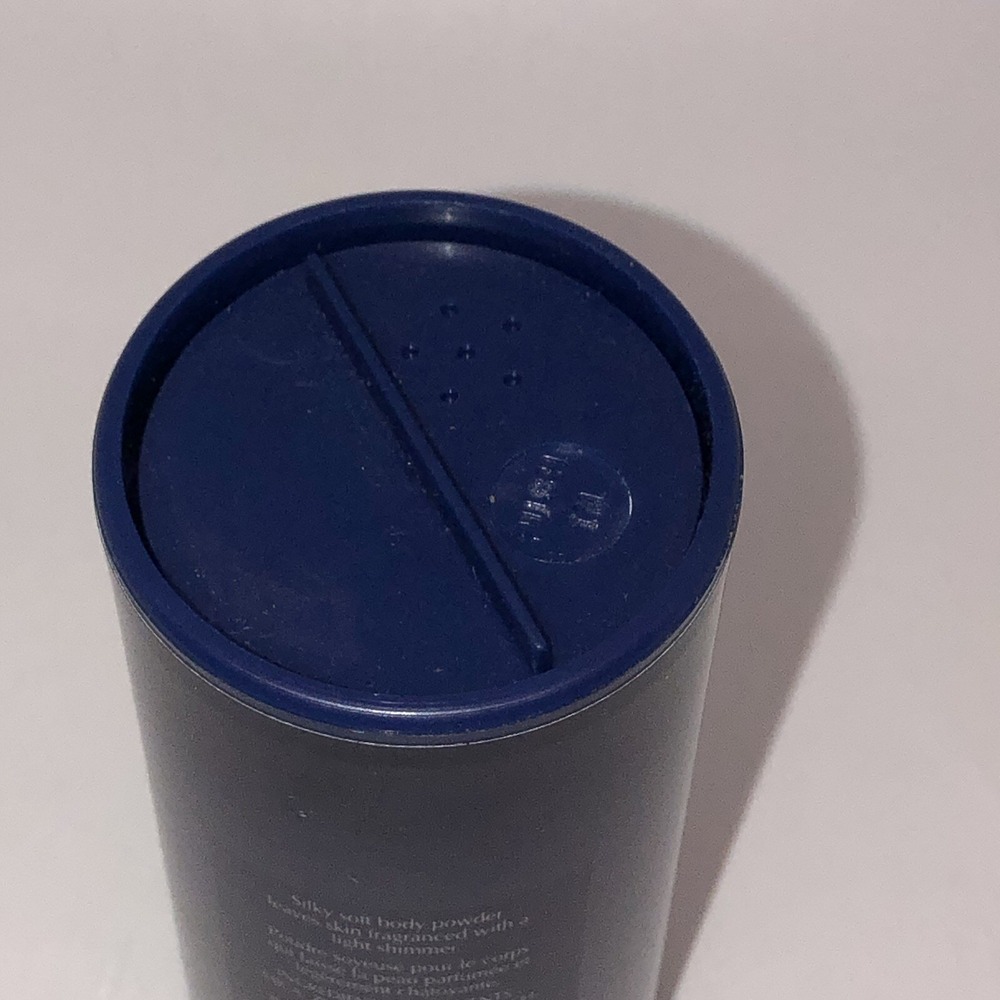New AVON Shimmering BODY POWDER Night Magic Evening Musk 1.4 oz - Picture 4 of 4